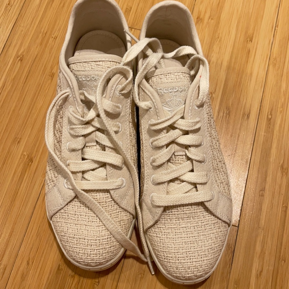 COPY - Reebok sneakers. MOVING SALE!